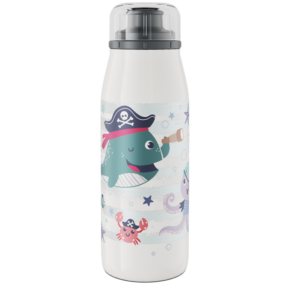 Auf der Flasche sind fröhliche Meerestiere als Piraten verkleidet, darunter ein Fisch mit Piratenhut, ein Krake und ein Krebs. Der Hintergrund hat kleine Sterne und Luftblasen für einen verspielten, maritimen Look.