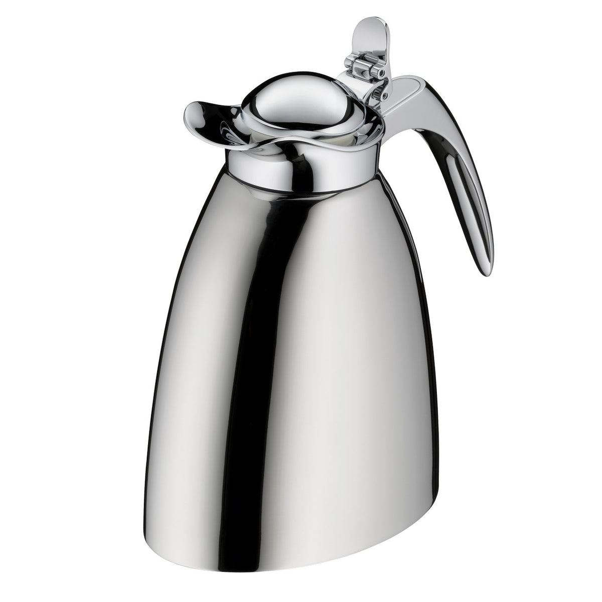 Auf dem Bild ist eine glänzende, silberne Thermoskanne mit einem eleganten, gebogenen Griff und einem Klappdeckel zu sehen. Die Kanne hat eine glatte, bauchige Form und wirkt modern und stilvoll.