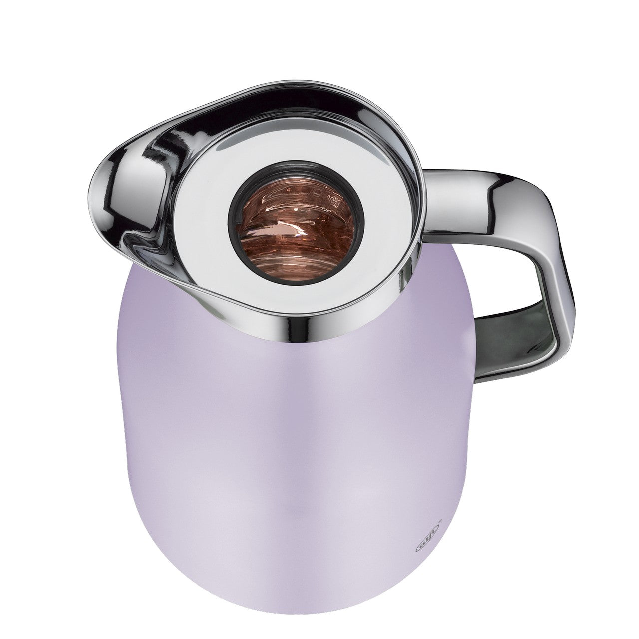 Eine Hand hält eine hellviolette Thermoskanne mit einem silbernen Deckel und Griff. Die Kanne hat ein modernes und glänzendes Design.