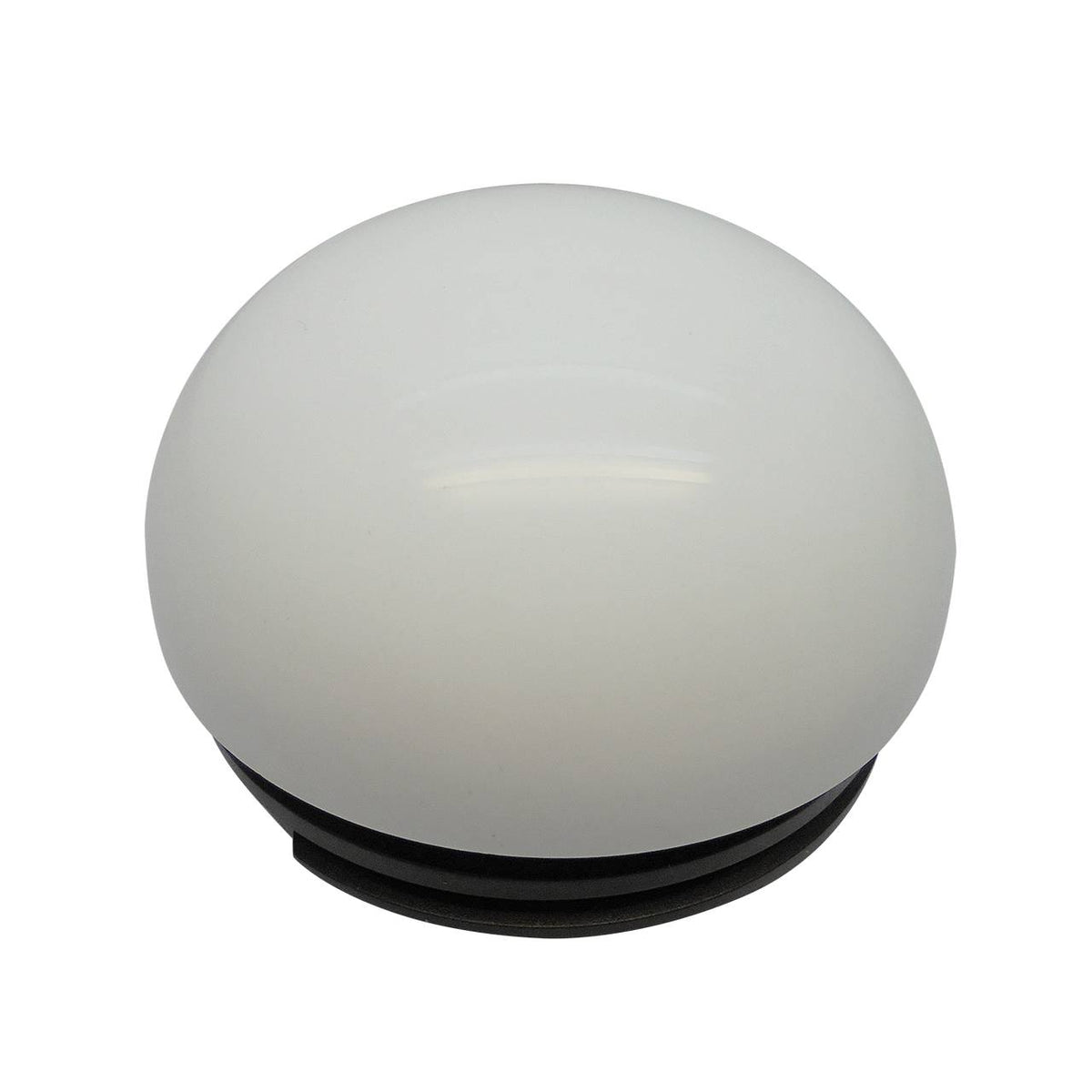 Das Bild zeigt eine glatte, weiße, halbkugelförmige Oberfläche, die wie eine Kuppel aussieht. Darunter befindet sich eine dünne, schwarze Basis. Die Form erinnert an eine moderne Lampe oder Leuchte.